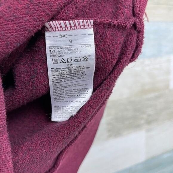 OLD NAVY Peace Sign Crewneck Sweatshirt Burgundy Womens Medium - Picture 5 of 5